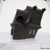 Корпус воздушного фильтра Ауди А-8